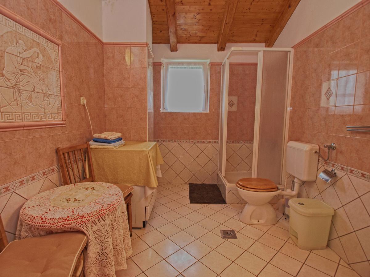 Rooms Milan 1370 罗维尼 外观 照片