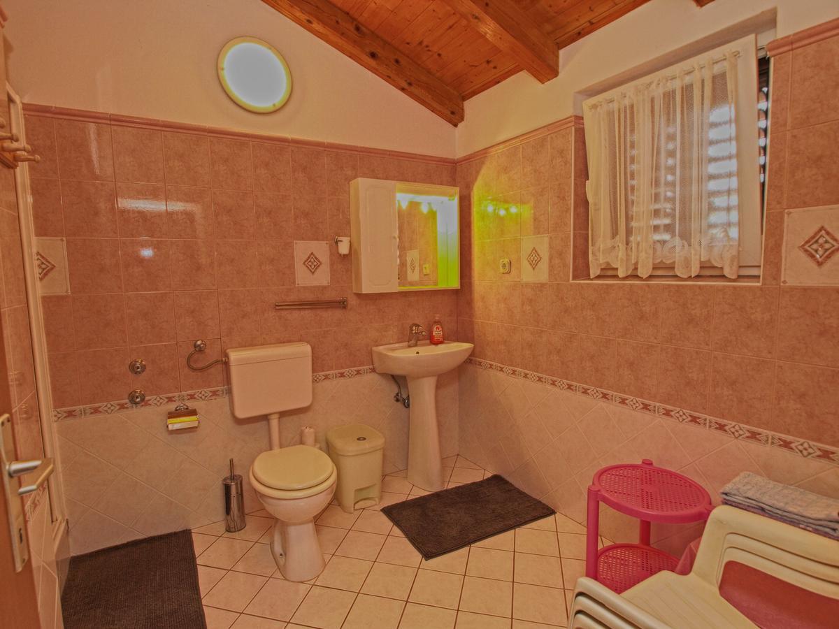 Rooms Milan 1370 罗维尼 外观 照片