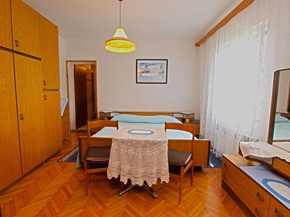 Rooms Milan 1370 罗维尼 外观 照片