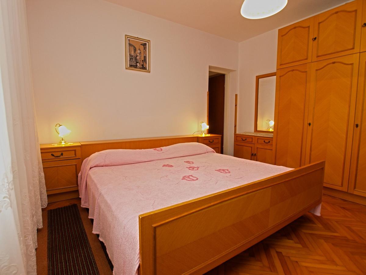 Rooms Milan 1370 罗维尼 外观 照片